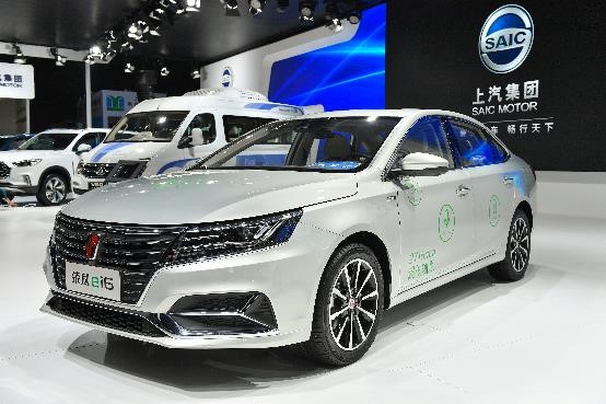 凯发娱乐k8官网创新产品“驶入”2017工博会