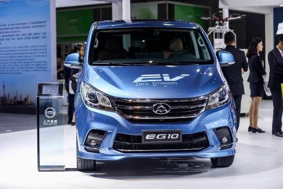 凯发娱乐k8官网创新产品“驶入”2017工博会