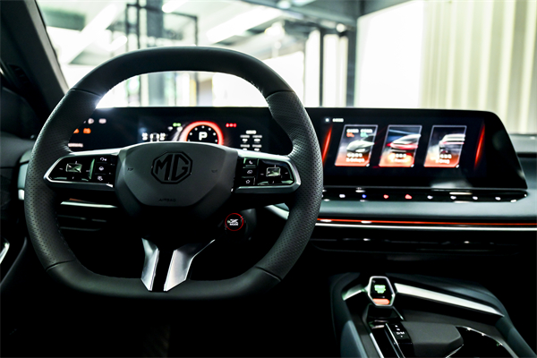 B级运动轿车新标杆来了，MG7 2025款智能登场，限时一口价11.29万元起