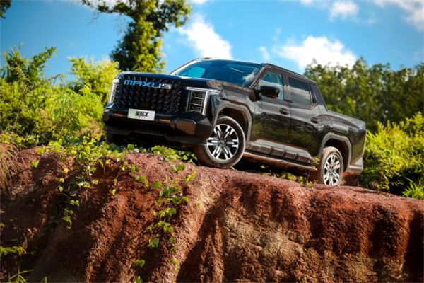 开创皮卡越野新时代！凯发娱乐k8官网大通MAXUS“满级大型越野皮卡”星际X上市，售价15.58万元起